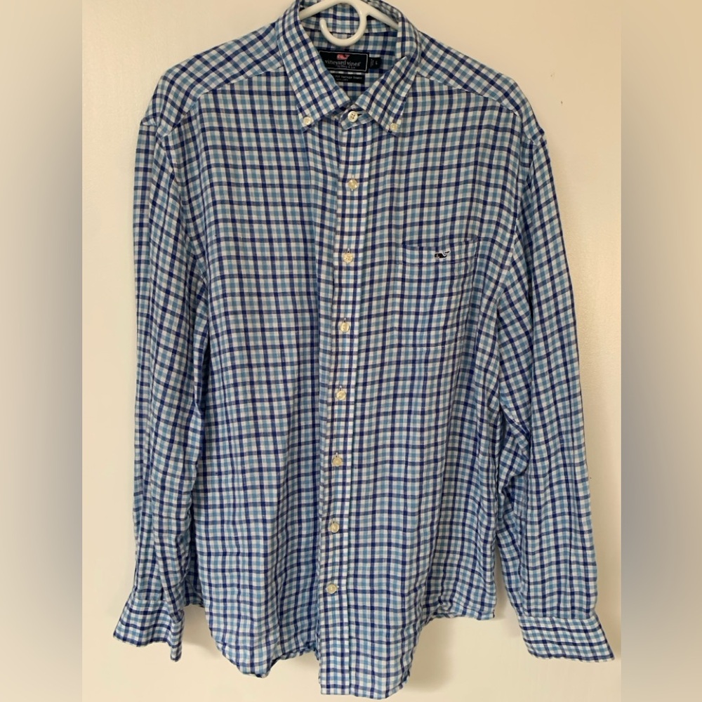 Vineyard Vines Classic Fit Tucker Shirt Blue and White Button Down Shirt